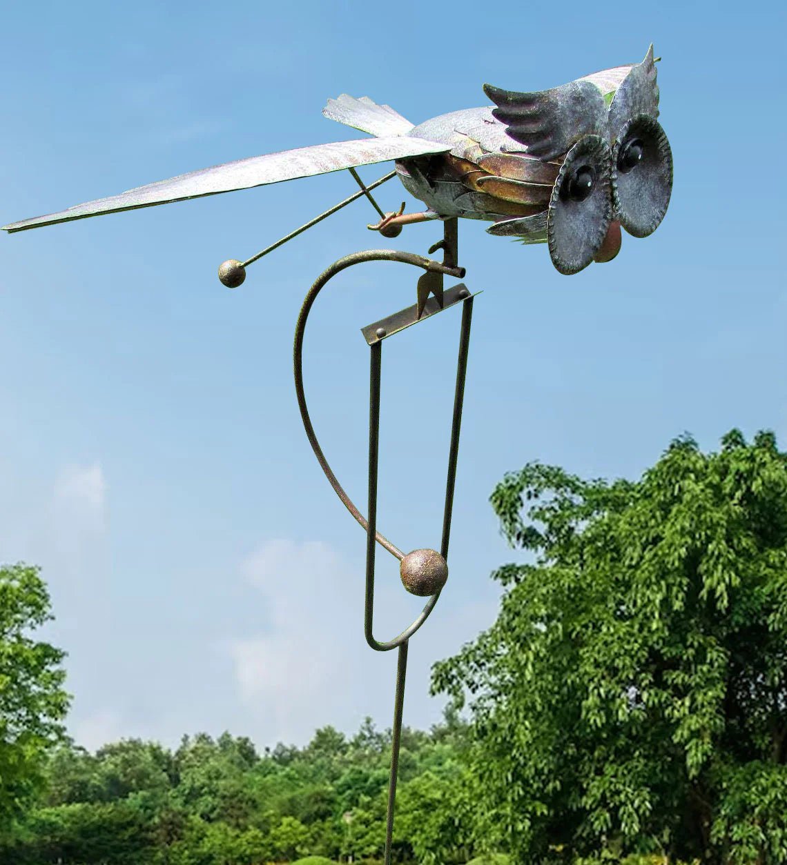 Metal Garden Wind Spinner — Outdoor Decoration