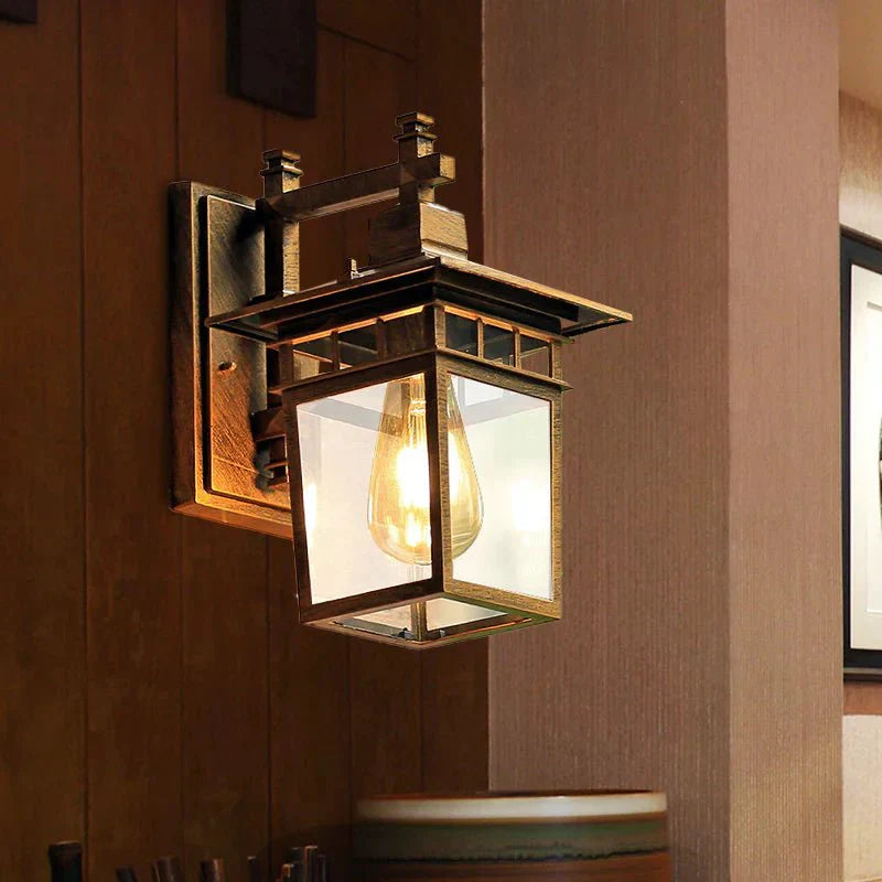 Vintage Outdoor Wall Lantern — Weatherproof IP65 Light
