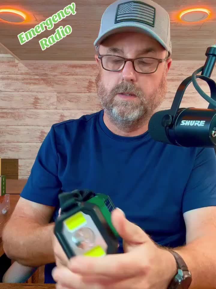 Multifunction Emergency Radio — Solar, Flashlight & USB