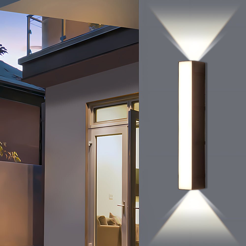 Modern Outdoor LED Wall Light in Black Aluminum