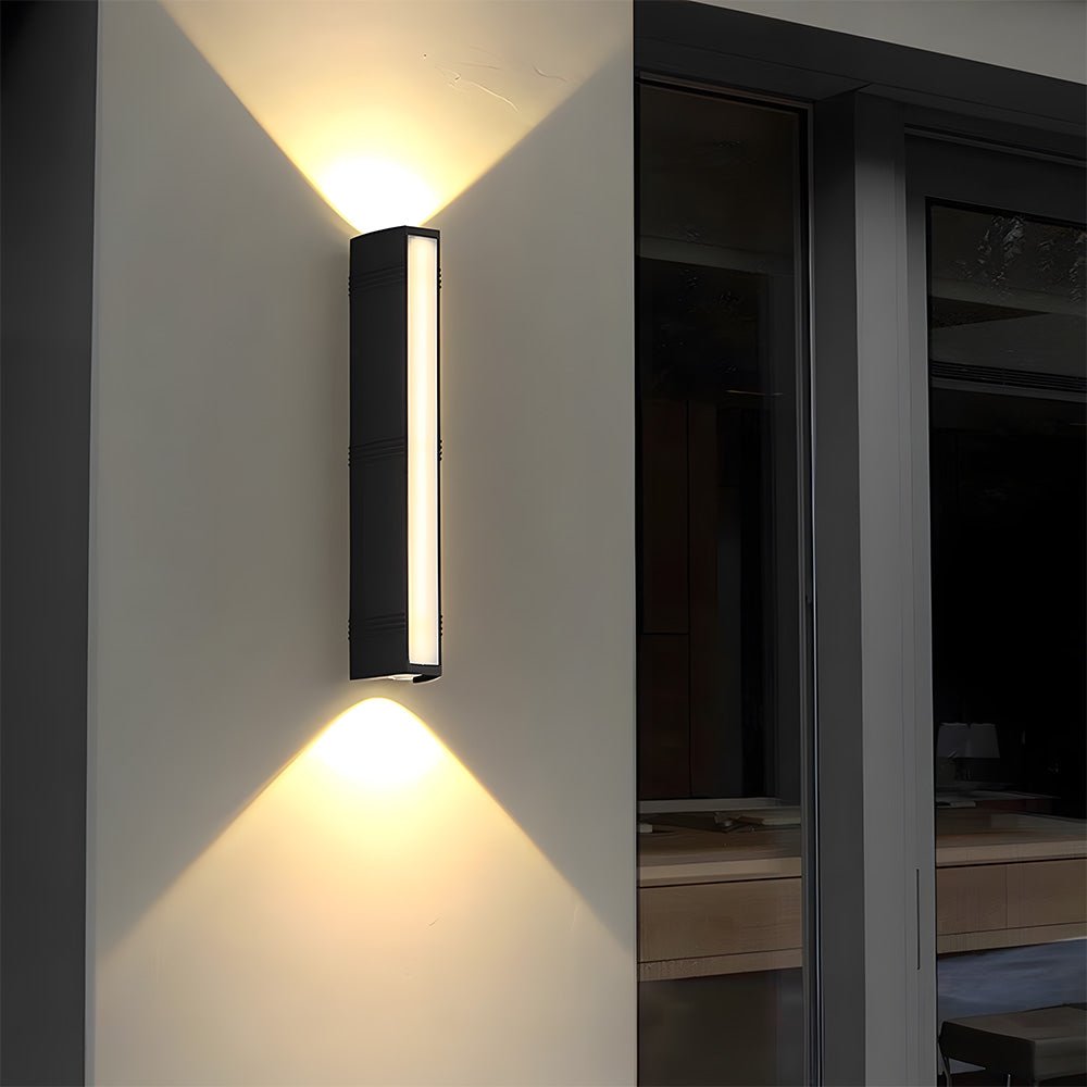 Modern Outdoor LED Wall Light in Black Aluminum