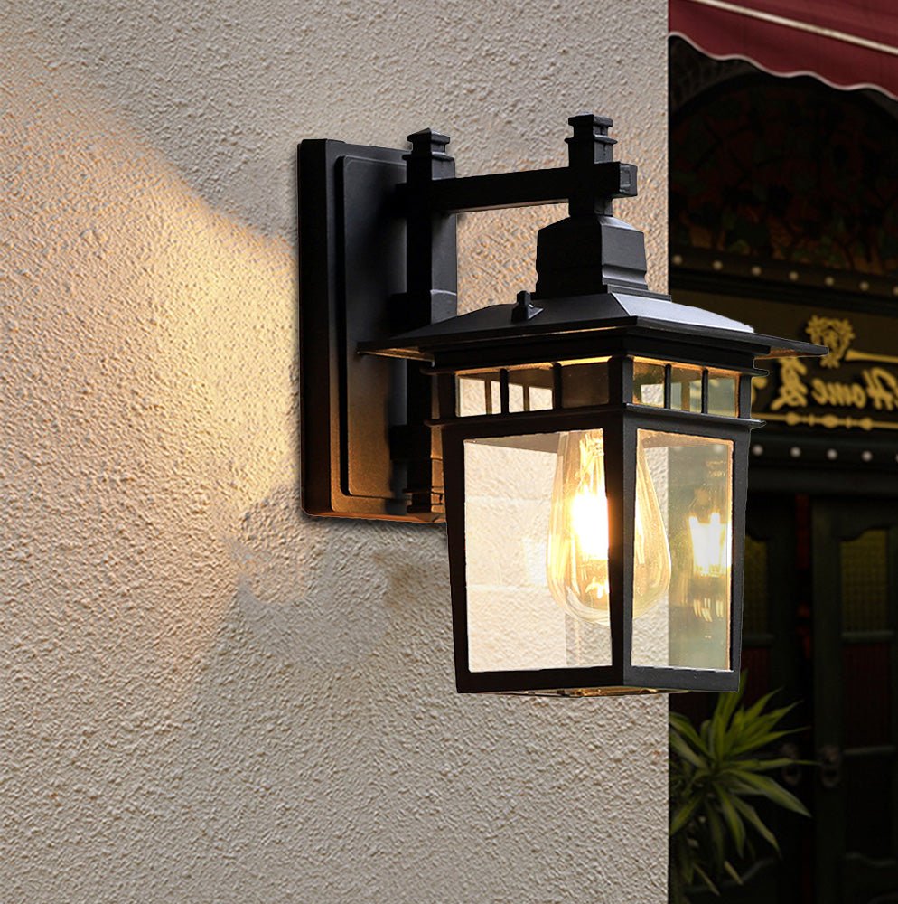 Vintage Outdoor Wall Lantern — Weatherproof IP65 Light