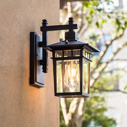 Vintage Outdoor Wall Lantern — Weatherproof IP65 Light