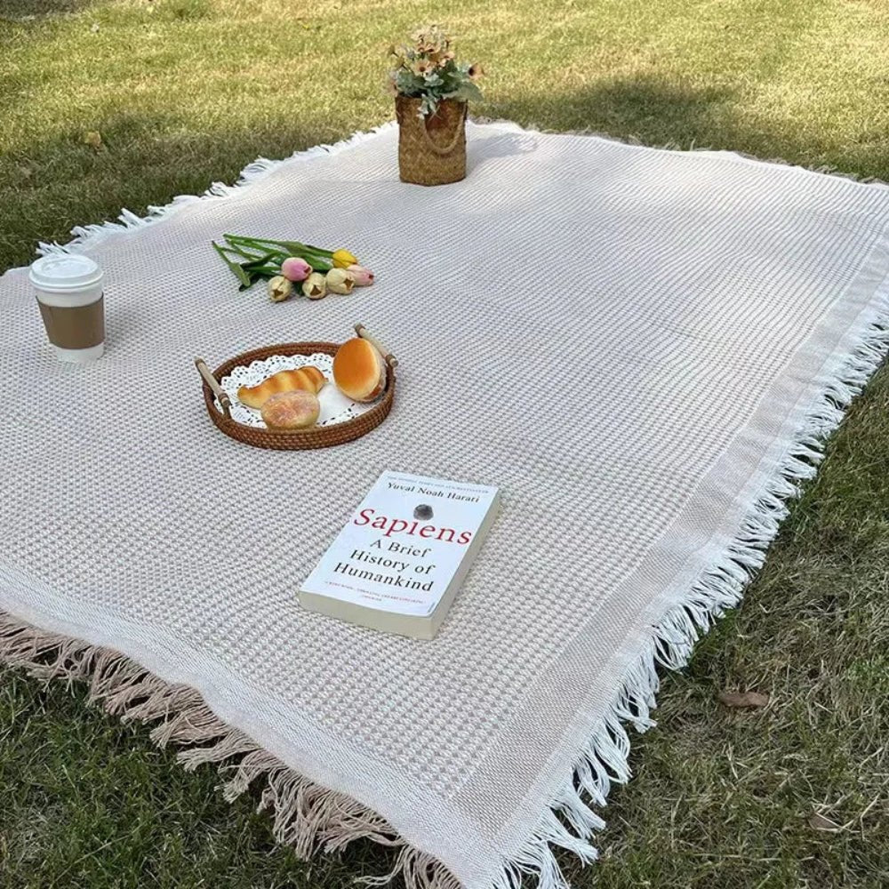 Woven Boho Picnic Blanket With Decorative Tassels
